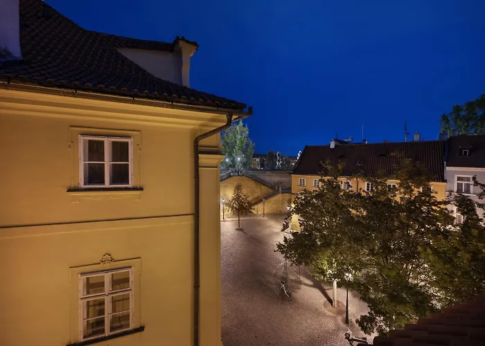 Hotel At The Golden Scissors Prag
